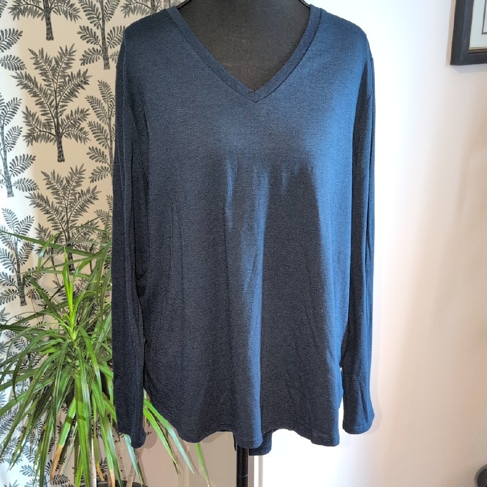 Long Sleeve V-Neck Top in Navy - Classic Everyday Tee